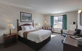 Ramada By Wyndham Nisku Edmonton Airport